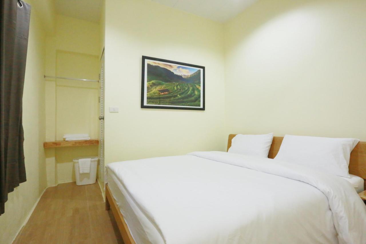 Albergue Interest Poshtel Bangkok Exterior foto