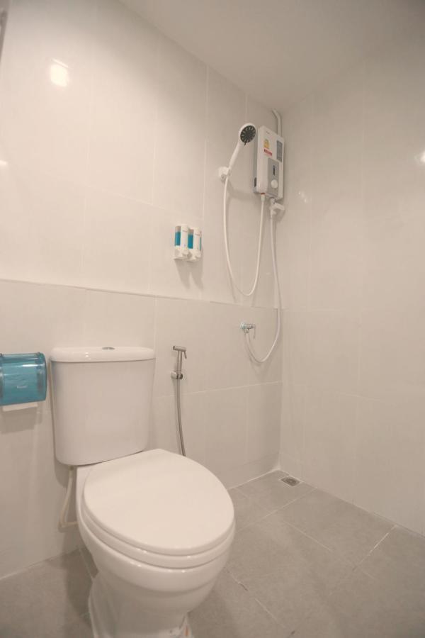 Albergue Interest Poshtel Bangkok Exterior foto
